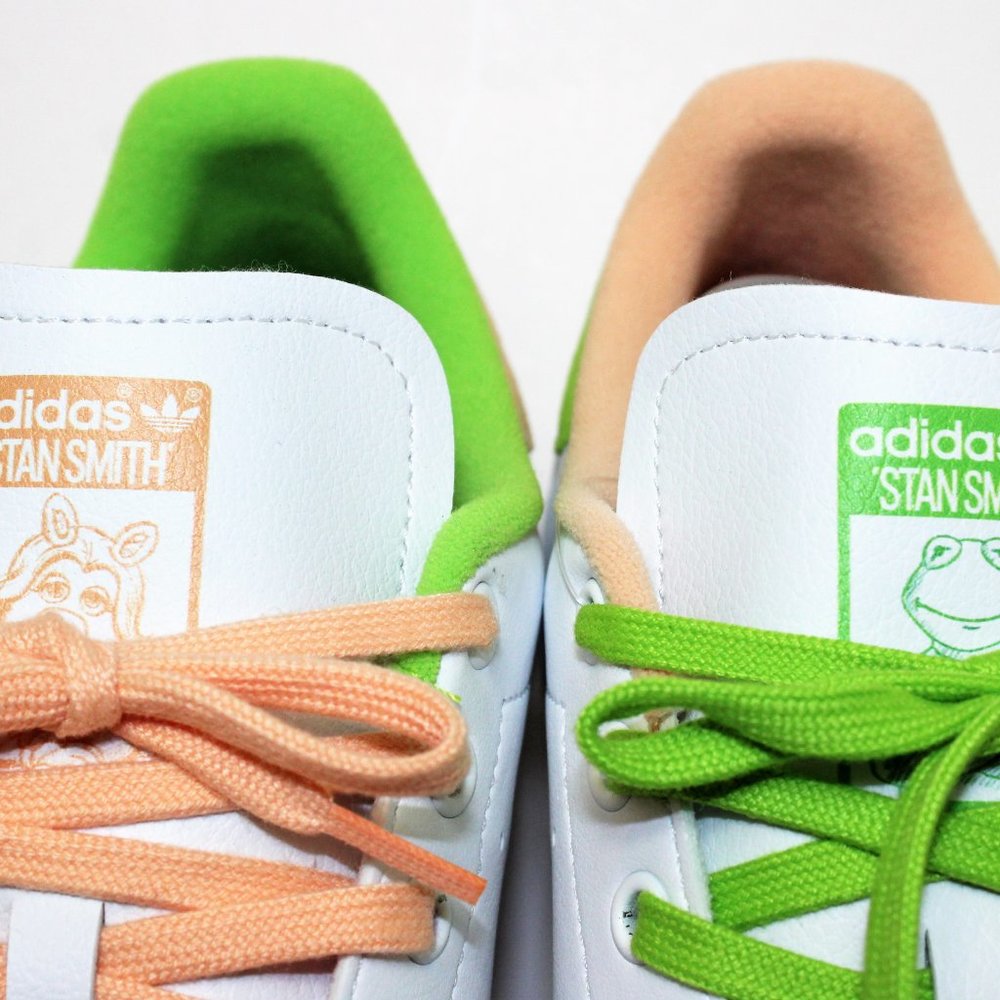Adidas Stan Smith Disney Kermit & Miss Piggy White / Green / Peach Men's 9.5 - Picture 3 of 13